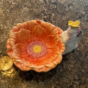 Pier one bowl with rabbit